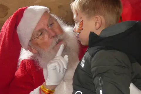 Marché de Noël à Labastide-Murat — Marché de Noël à Labastide-Murat