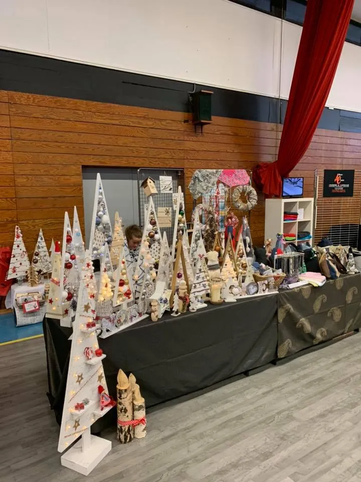 Marché de Noël à Betschdorf — Shopping de Noël