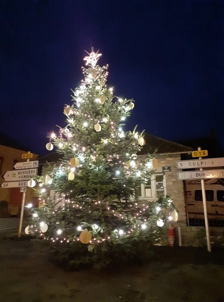 Marché de Noël à La Celle-Dunoise — Marché de Noël