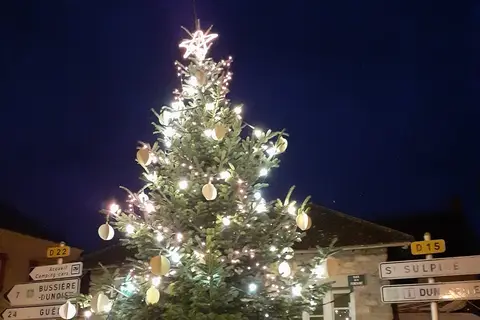 Marché de Noël à La Celle-Dunoise — Marché de Noël