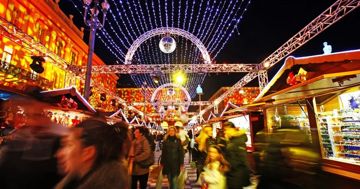 Marché de Noël à Nice — Village de Noël de Nice (Place Masséna & Jardin Albert 1er)