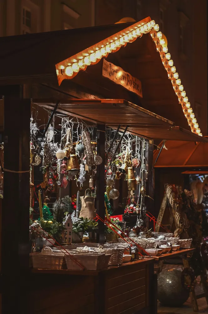 Marché de Noël à Saint-Laurent-les-Tours — Marché de Noël à Saint-Laurent les Tours
