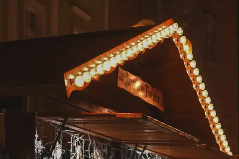Marché de Noël à Saint-Laurent-les-Tours — Marché de Noël à Saint-Laurent les Tours