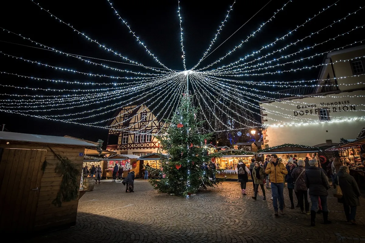 Marché de Noël à Riquewihr — Marché de Noël traditionnel de Riquewihr